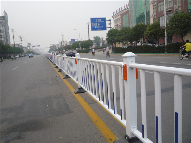 市政道路护栏图片2